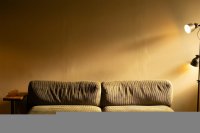 Eén plafondlamp is niet meer genoeg voor je woonkamer